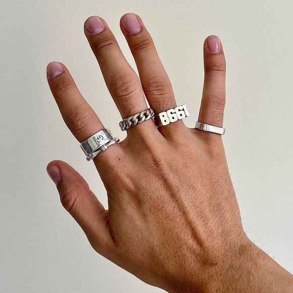 silver classy signet flat bar ring - Picture 8 of 8